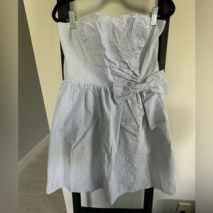 Lilly Pulitzer seersucker blue and white striped strapless dress with bow